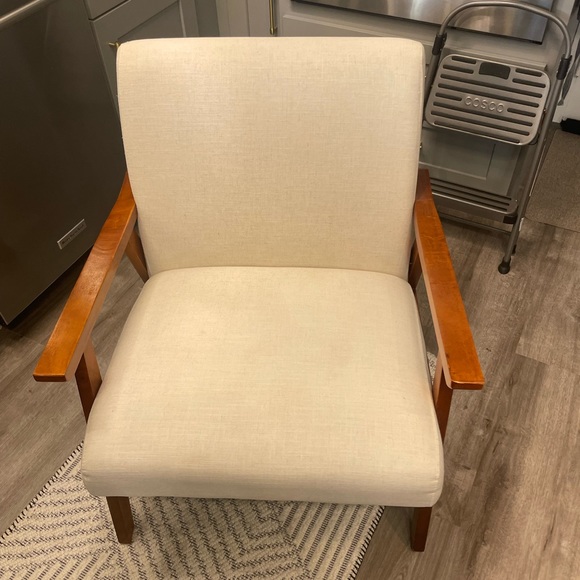 Contemporary Modern Armchair - Picture 1 of 3